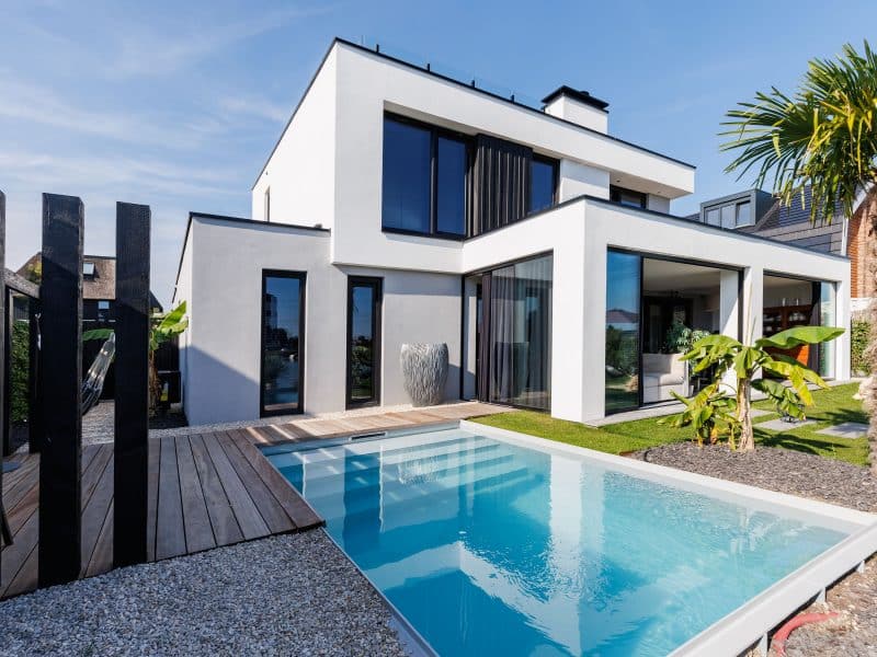 moderne villa met zwembad 2102