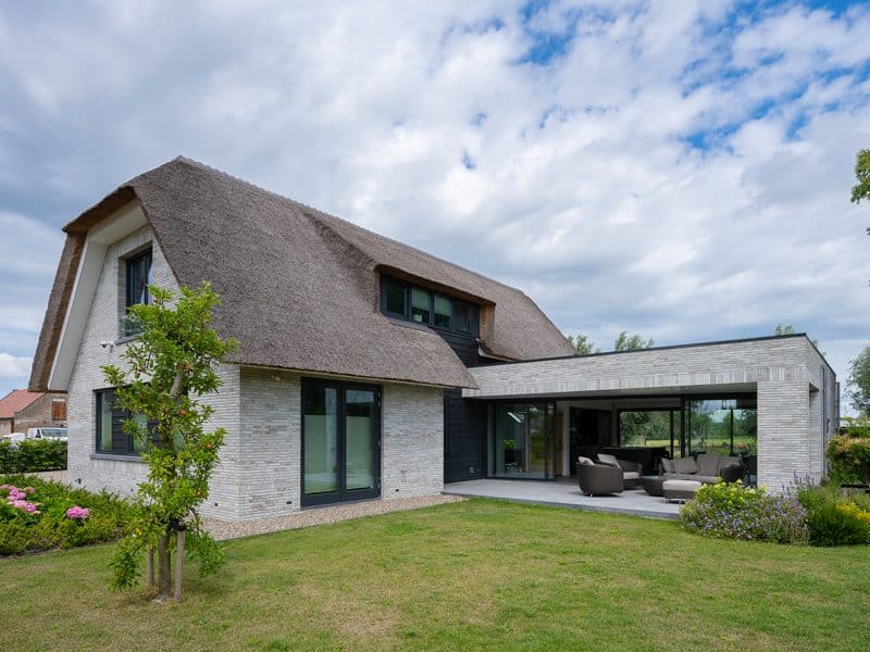 villa landelijk modern riet