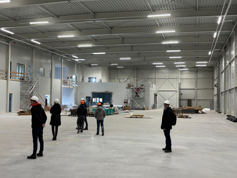 bedrijfspand aanbouw