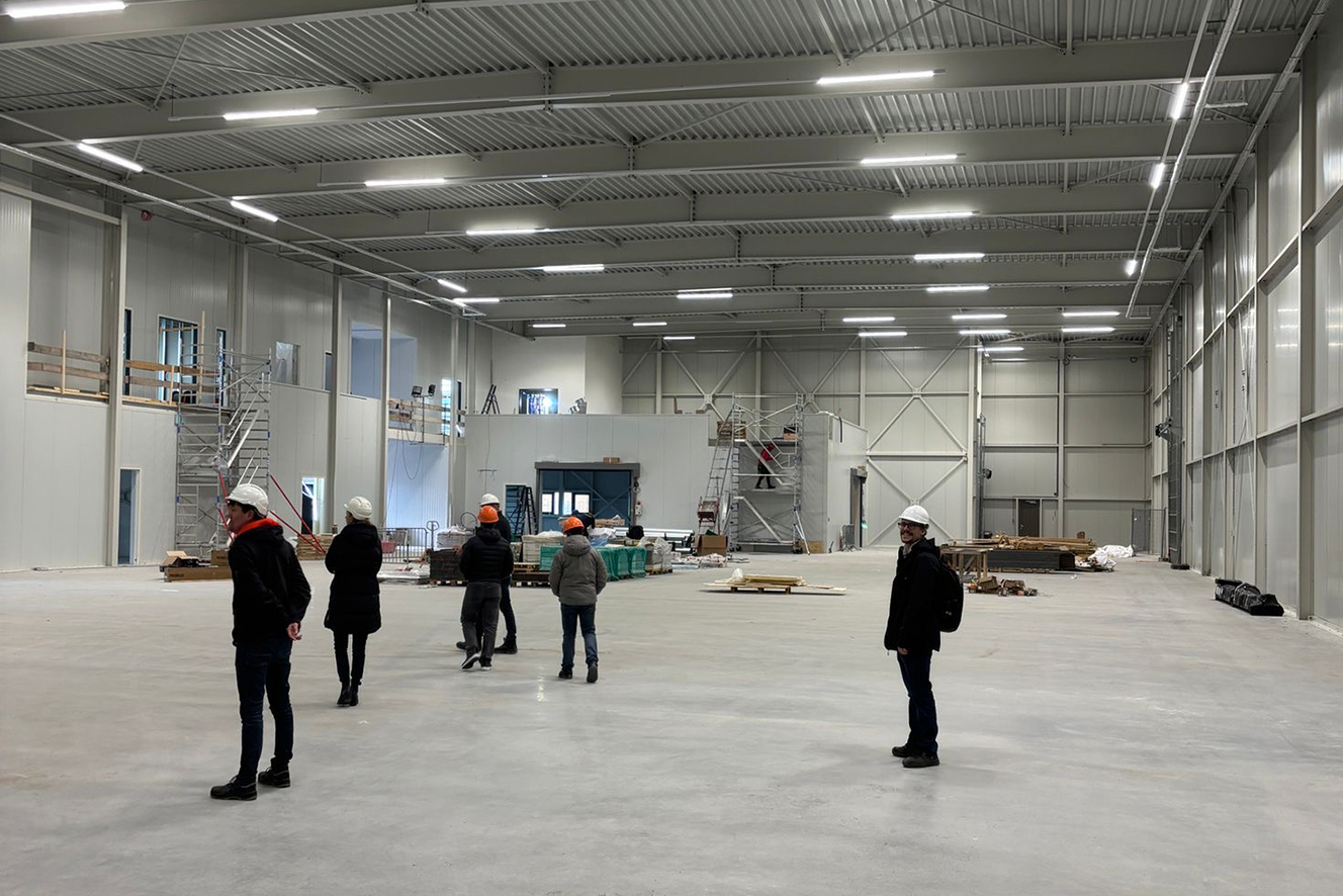 bedrijfspand aanbouw